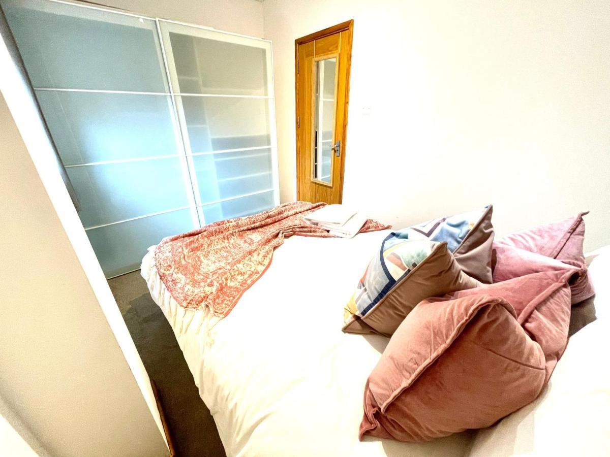 Koala & Tree - Renovated 2 Bed Apartment Ideal Location - Short Lets & Serviced Accommodation Cambridge מראה חיצוני תמונה